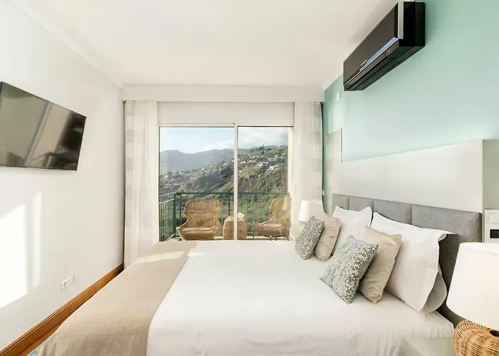 Formosa I By An Island Funchal (Madeira)