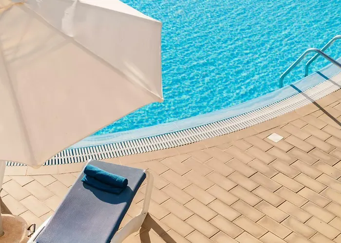 Formosa I By An Island * Funchal (Madeira)